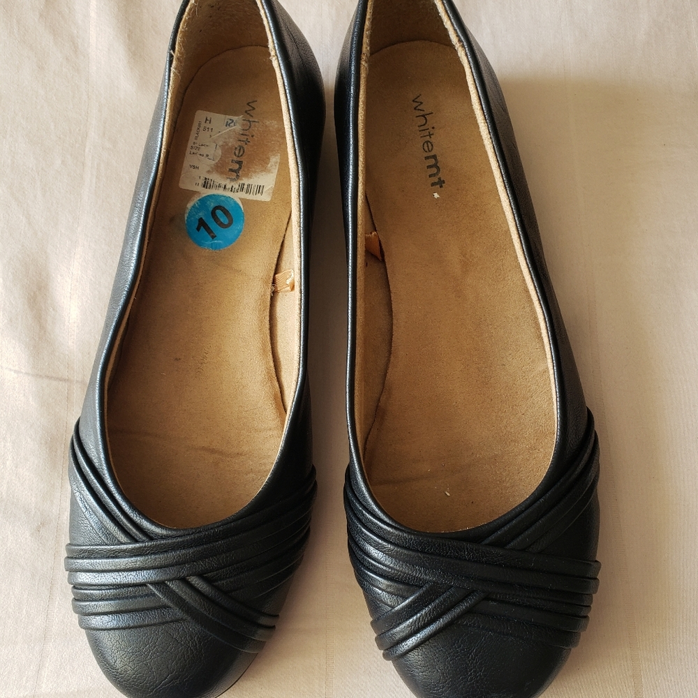 Black flats